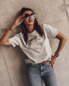 T-SHIRT SUPER GIRL SZARY