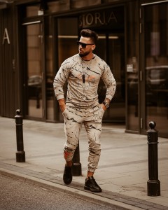 DRES MĘSKI ORANGE EDITION MAN BEŻOWO CZARNY