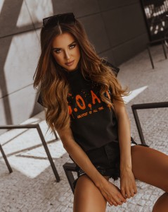 T-SHIRT G.O.A.T CZARNY