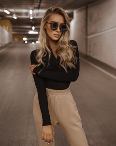 BODY BASIC ZIPPER CZARNY