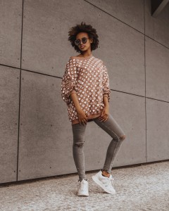 BLUZA FANCY PRINT BRĄZ