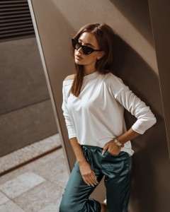 BLUZKA COLD SHOULDER ECRU