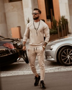 KOMPLET MĘSKI BOSS BEŻOWY