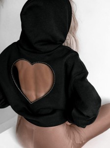 BLUZA HEART ON BACK CZARNY