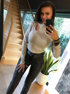 SWETER BEST EYES BEŻOWY