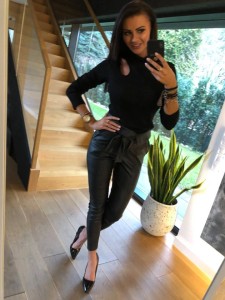 SWETER BEST EYES CZARNY