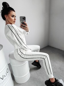 KOMPLET DAMSKI MATCHY ECRU