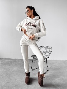 KOMPLET DAMSKI SAMETI O LA VOGA ECRU