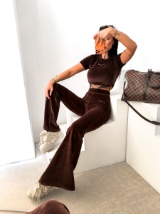 KOMPLET DAMSKI CORE O LA VOGA CZEKOLADOWY