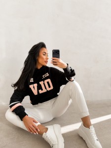 BLUZA DAMSKA GRAPE O LA VOGA CZARNY 