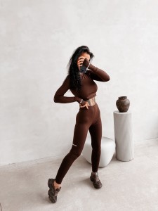 KOMPLET DAMSKI DULCE OLAVOGA CZEKOLADOWY