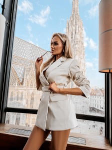 SUKIENKA DAMSKA FIXA OLAVOGA BEŻOWY