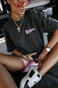 T-SHIRT DAMSKI BABE OLAVOGA CIEMNY SZARY