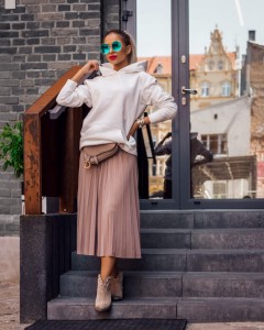 SPÓDNICA PLEATED CIEMNY BEŻ