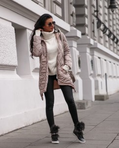 KURTKA ICEBERG BEŻOWY