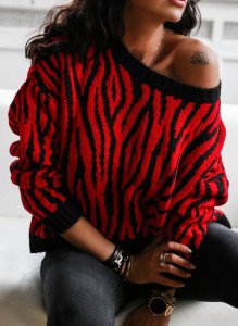 SWETER ZEBERKA CZARNO-CZERWONY