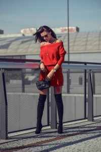 SUKIENKA SWETROWA CASUAL CZERWONA