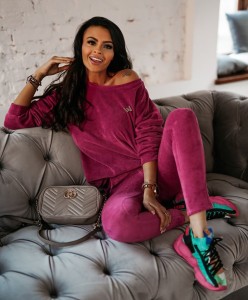 KOMPLET SPORTY LOOK ŚLIWKOWY