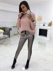 SWETER WARKOCZ PUDROWY