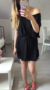 SUKIENKA INEZ CZARNA